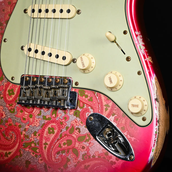 Fender Custom Shop '62 Stratocaster Heavy Relic- Aged Pink Paisley 2025 (CZ582050)