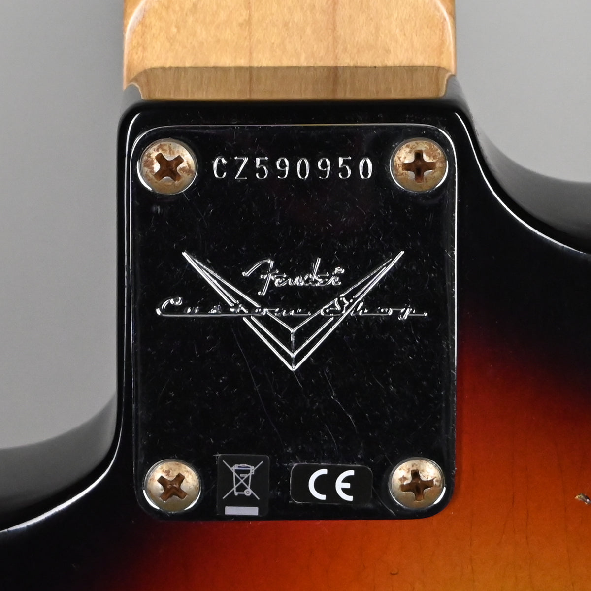 Fender Custom Shop 1960 Stratocaster Journeyman- Bleached 3 Tone Sunburst 2026 (CZ590950)