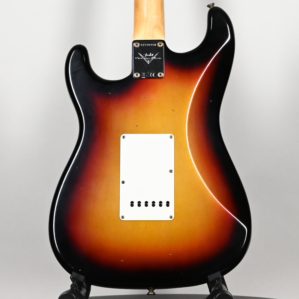Fender Custom Shop 1960 Stratocaster Journeyman- Bleached 3 Tone Sunburst 2026 (CZ590950)
