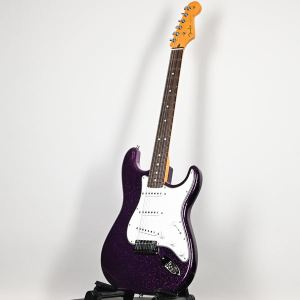 Fender Custom Shop Limited Edition Custom Deluxe Stratocaster NOS- Magenta Sparkle 2025 (CZ589381)