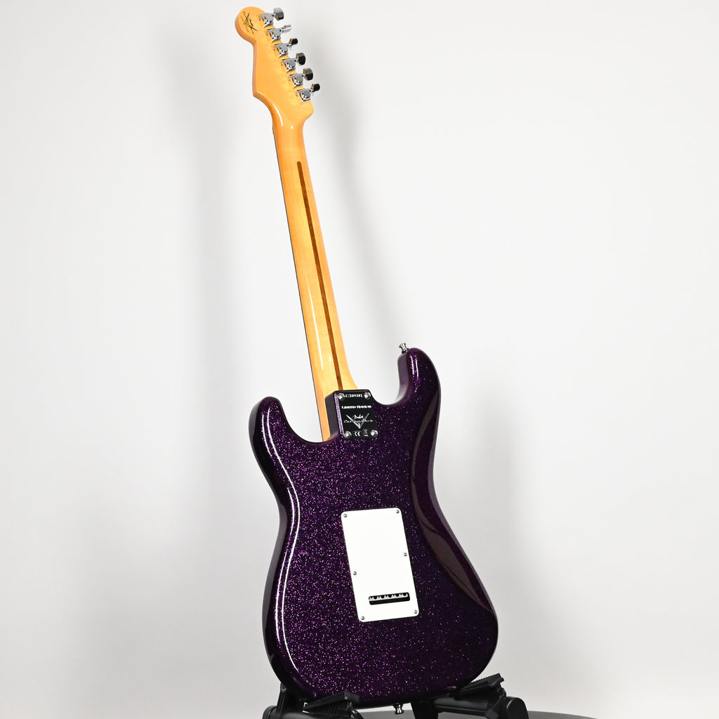 Fender Custom Shop Limited Edition Custom Deluxe Stratocaster NOS- Magenta Sparkle 2025 (CZ589381)