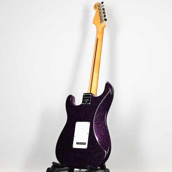 Fender Custom Shop Limited Edition Custom Deluxe Stratocaster NOS- Magenta Sparkle 2025 (CZ589381)
