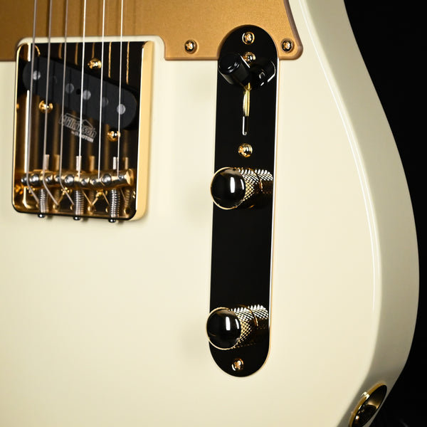 Suhr Mateus Asato Signature Series Classic T w/ Premium Softshell Case- MA White 2025 (86892)