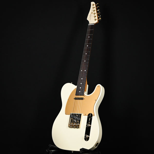 Suhr Mateus Asato Signature Series Classic T w/ Premium Softshell Case- MA White 2025 (86892)