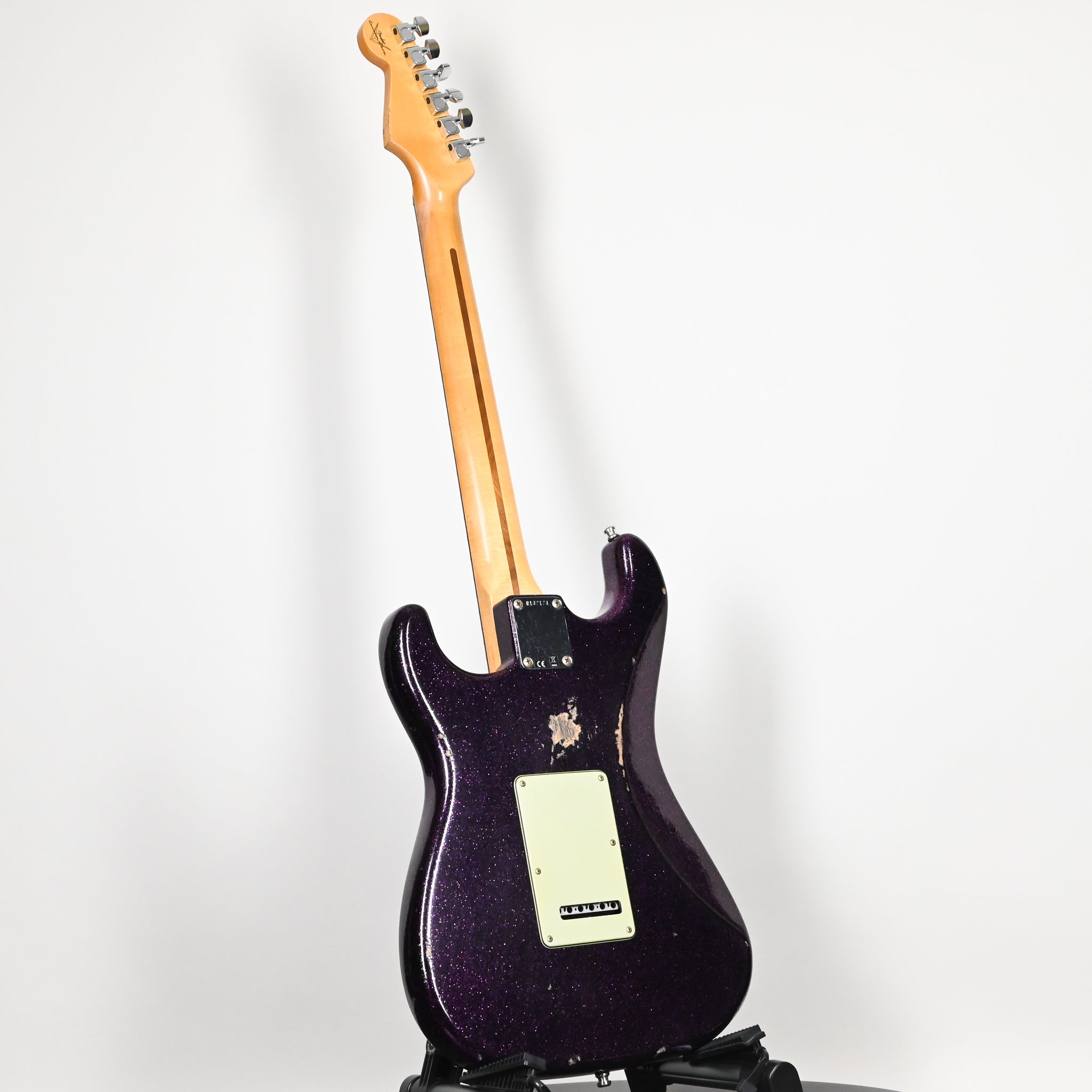 Fender Custom Shop Custom Deluxe Stratocaster w/ Seymour Duncan SH4B Humbucker, Relic/ Closet Classic Hardware- Magenta Sparkle 2026 (R147174)
