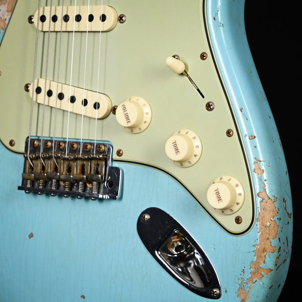 Fender Custom Shop '62 Stratocaster Heavy Relic- Aged Daphne Blue 2025 (CZ582430)