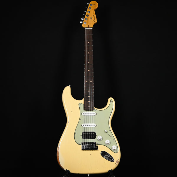 Fender Custom Shop Deluxe Stratocaster w/ Seymour Duncan SH4B Humbucker, Relic/ Closet Classic Hardware- Aged Vintage White 2026 (R148062)