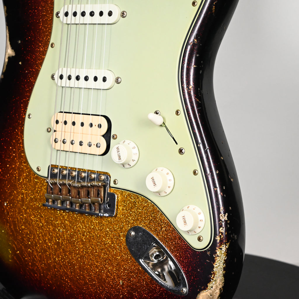 Fender Custom Shop '62 Stratocaster HSS w/ Painted Headcap, Relic- 3 Tone Sunburst Sparkle 2026 (R148504)