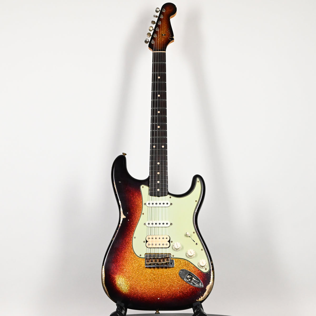 Fender Custom Shop '62 Stratocaster HSS w/ Painted Headcap, Relic- 3 Tone Sunburst Sparkle 2026 (R148504)