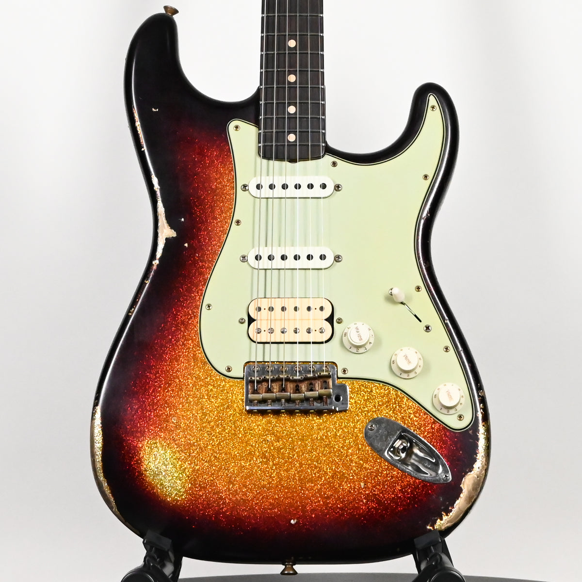 Fender Custom Shop '62 Stratocaster HSS w/ Painted Headcap, Relic- 3 Tone Sunburst Sparkle 2026 (R148504)