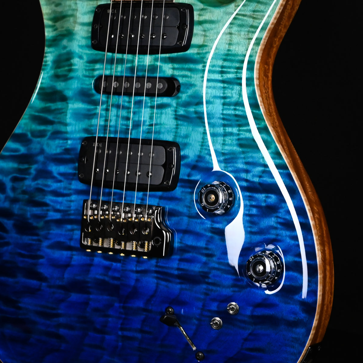 PRS Modern Eagle V Wood Library w/ 10-Top & Brazilian Rosewood Fingerboard Electric Guitar- Blue Fade 2026 (0431496)