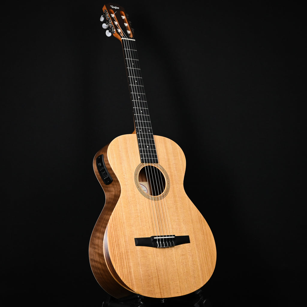 Taylor Academy 12e-N Nylon w/ Torrefied Spruce Top & Walnut Back and SidesAcoustic Guitar 2025 (2211045108)
