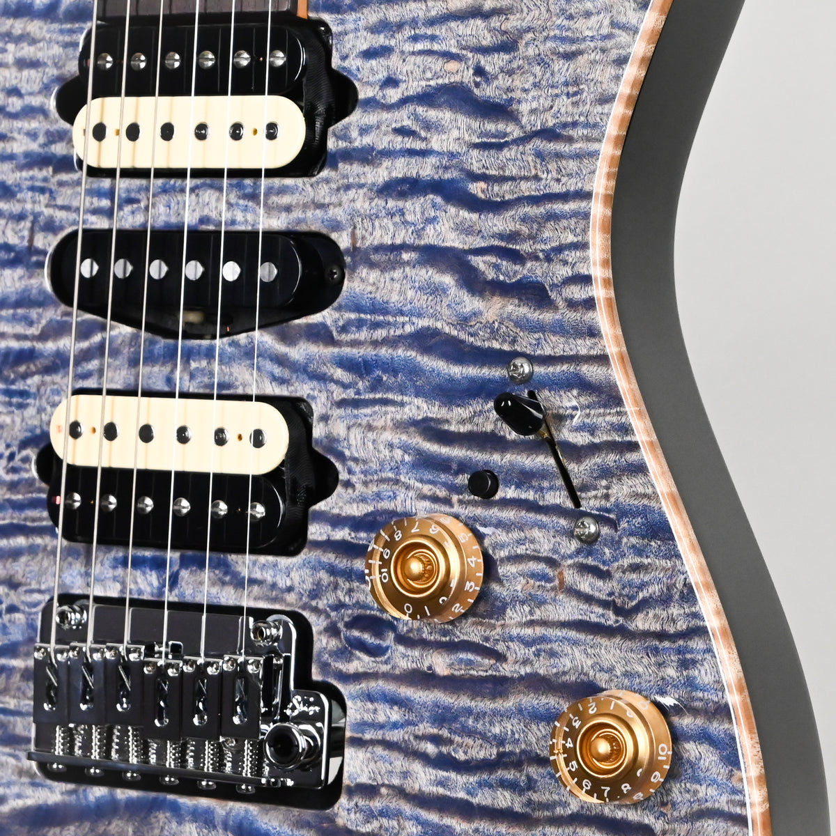 Suhr Custom Modern Electric Guitar- Trans Blue Denim 2026 (93643)