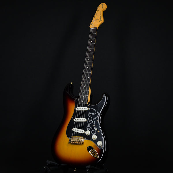 Fender Custom Shop Stevie Ray Vaughan Stratocaster SRV Signature NOS 3 Tone Sunburst 2023 (CZ572600)