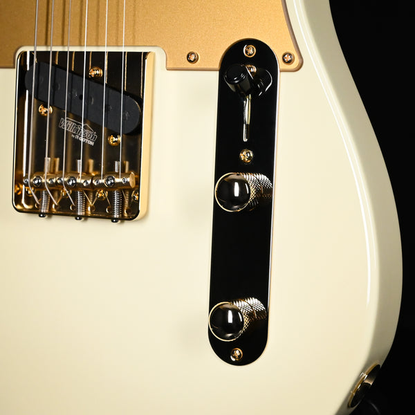 Suhr Mateus Asato Signature Series Classic T w/ Premium Softshell Case- MA White 2025 (81458)