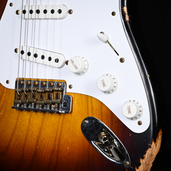 Fender Custom Shop Limited Edition 70th Anniversary '54 Stratocaster Heavy Relic- Wide Faded 2 Color Sunburst 2025 (XN5326)