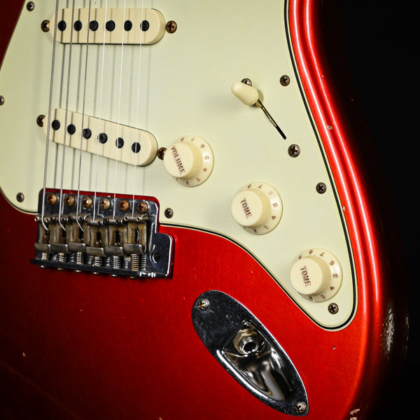 Fender Custom Shop Limited Edition '63 Stratocaster Relic- Aged Candy Apple Red 2024 (CZ583180)