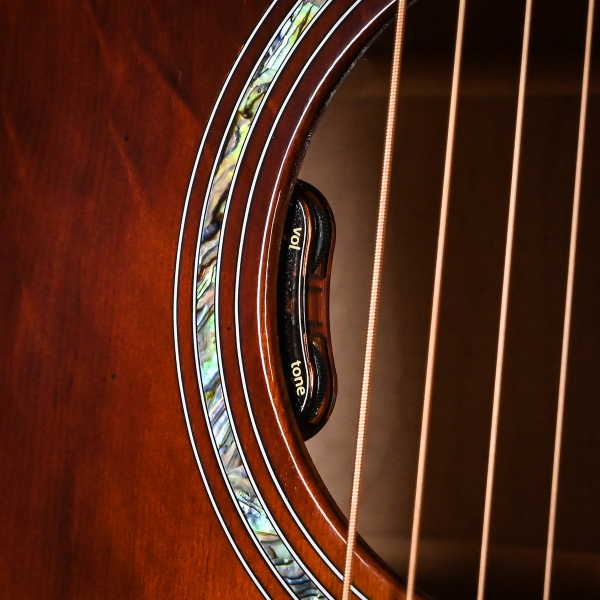 Gibson Custom Dove Anniversary Limited Edition- Cremona Burst 2026 (22236031)