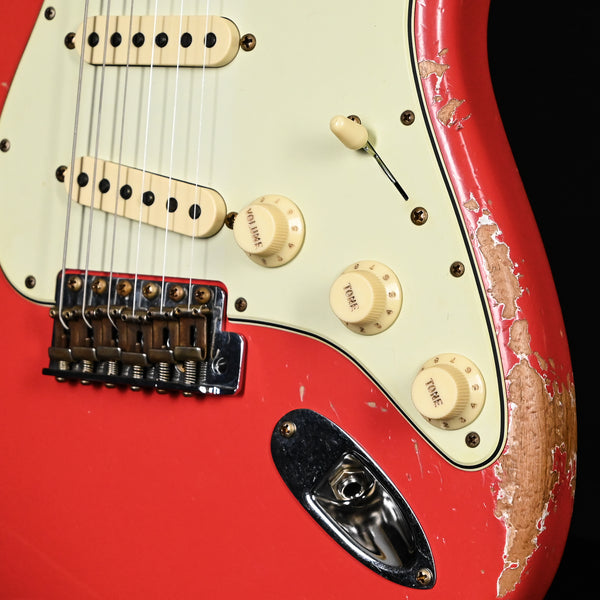 Fender Custom Shop Limited Edition '63 Stratocaster Heavy Relic- Aged Fiesta Red 2024 (CZ583298)