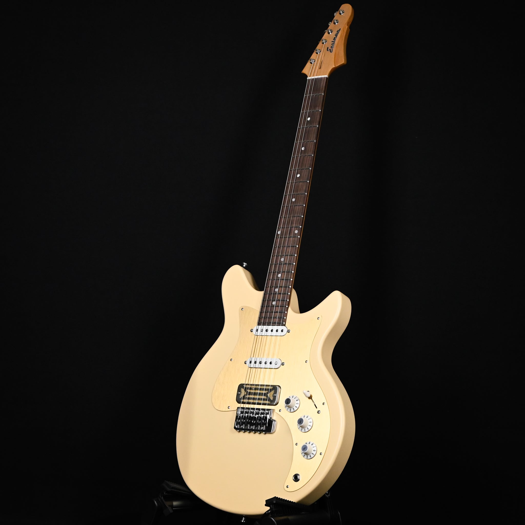 Eastman Fullertone DC '62 Electric Guitar- Desert Sand (F2500153)