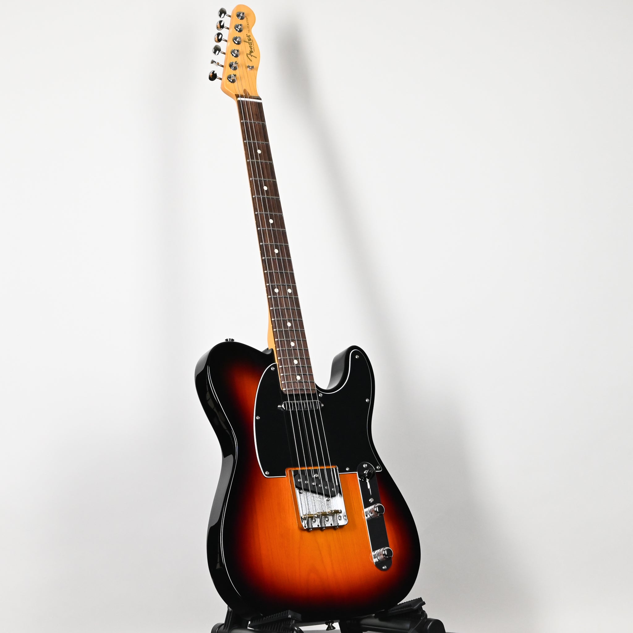Fender American Professional Classic Telecaster- 3 Color Sunburst 2025 (US25102226) Used – Mint Condition with Case