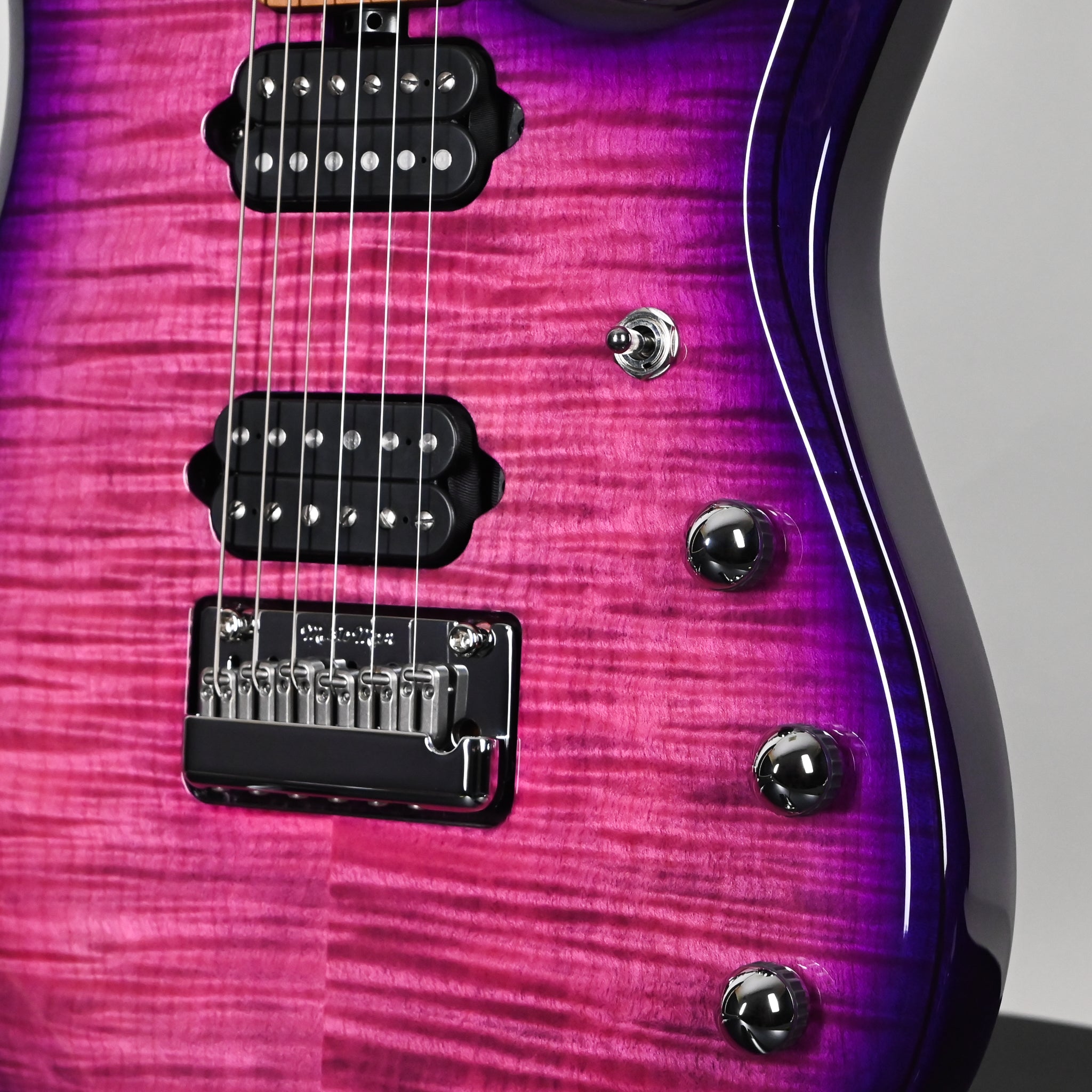 Ernie Ball Music Man Ball Music Man JP15 John Petrucci Signature *Miami Guitar Exclusive* - Olallieberry Flame 2025 (H10793)