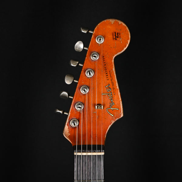 Fender Custom Shop Masterbuilt Dale Wilson '61 Stratocaster Heavy Relic- Dark Lake Placid Blue to Lake Placid Blue 2026 (CZ588026)