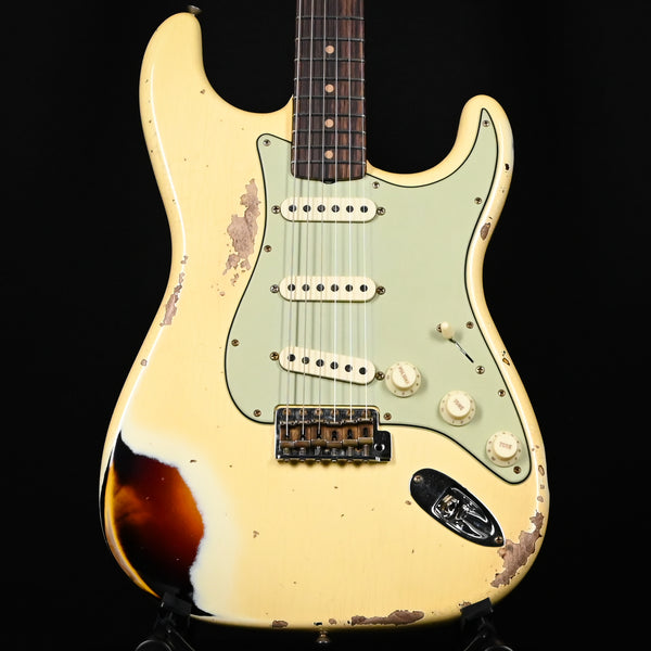 Fender Custom Shop '61 Stratocaster Heavy Relic- Aged Vintage White/ 3 Color Sunburst 2025 (CZ582221)