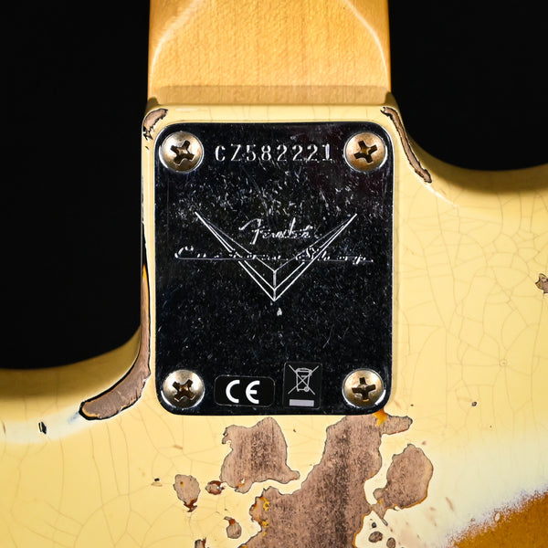 Fender Custom Shop '61 Stratocaster Heavy Relic- Aged Vintage White/ 3 Color Sunburst 2025 (CZ582221)