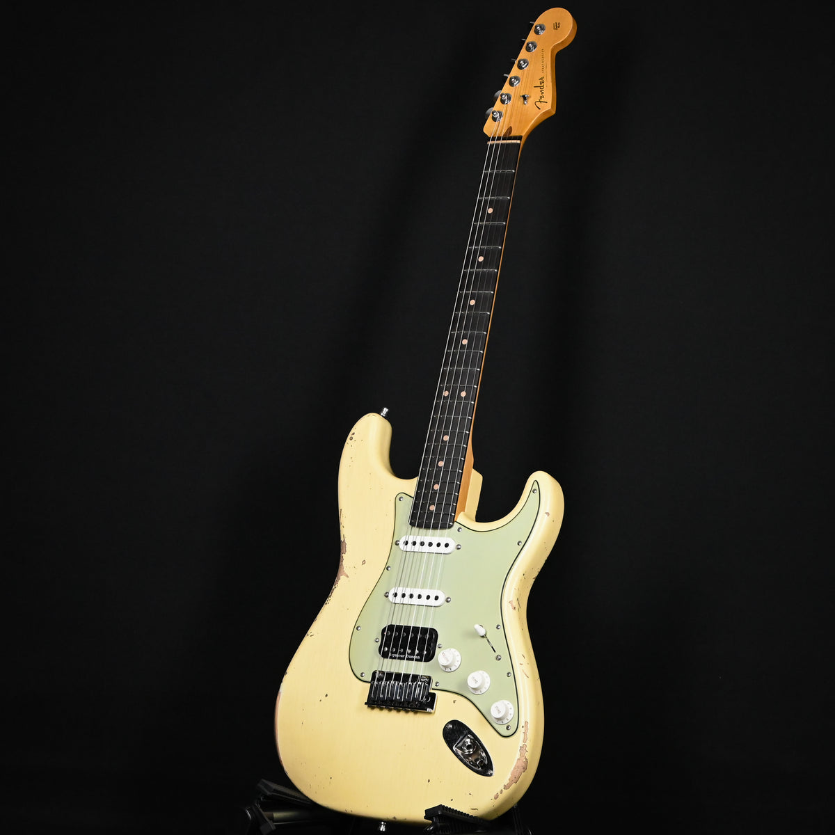 Fender Custom Shop Deluxe Stratocaster w/ Seymour Duncan SH4B Humbucker, Relic/ Closet Classic Hardware- Aged Vintage White 2026 (R151639)