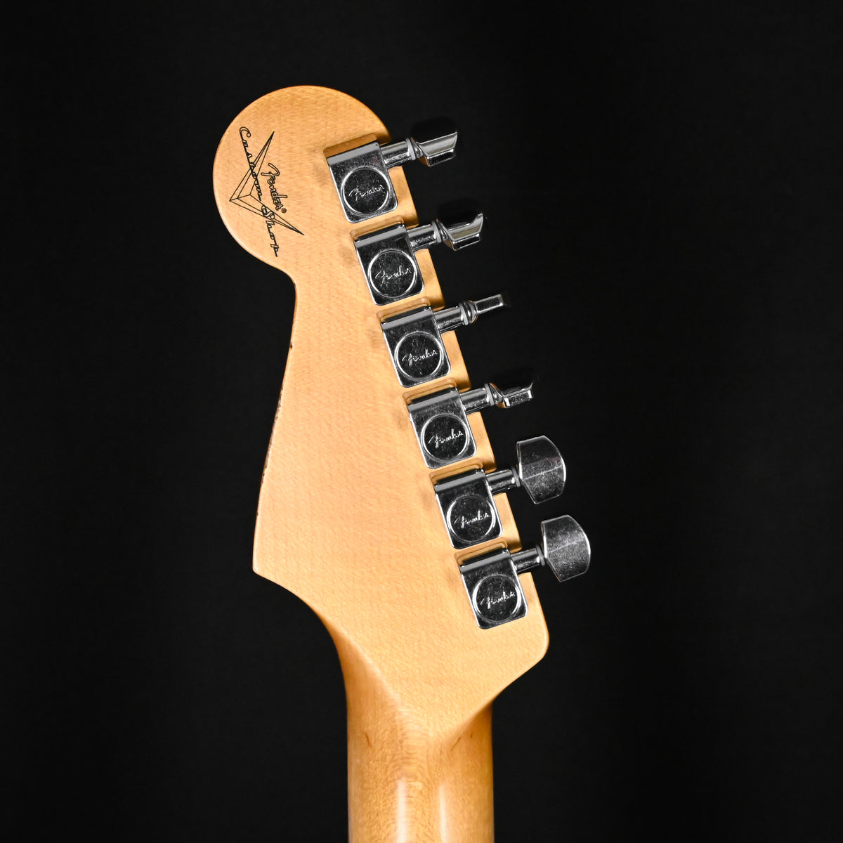 Fender Custom Shop Deluxe Stratocaster w/ Seymour Duncan SH4B Humbucker, Relic/ Closet Classic Hardware- Aged Vintage White 2026 (R151639)