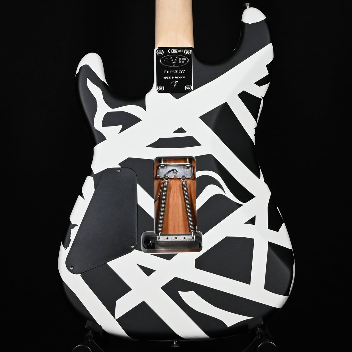 EVH Striped Series Shapes Electric Guitar- Satin Shapes 2026 (EVH2601277)