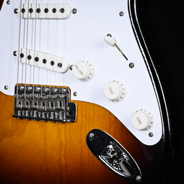 Fender Custom Shop Limited Edition 70th Anniversary '54 Stratocaster Deluxe Closet Classic- Wide Fade 2 Color Sunburst 2024 (XN5187)