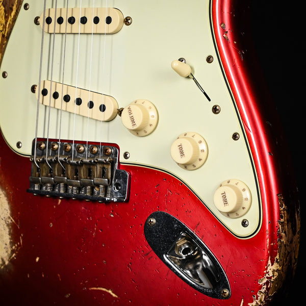 Fender Custom Shop '63 Stratocaster Super Heavy Relic- Candy Apple Red 2024 (CZ582442)