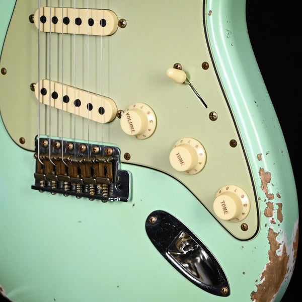 Fender Custom Shop '62 Stratocaster Heavy Relic- Aged Surf Green 2024 (CZ552346)