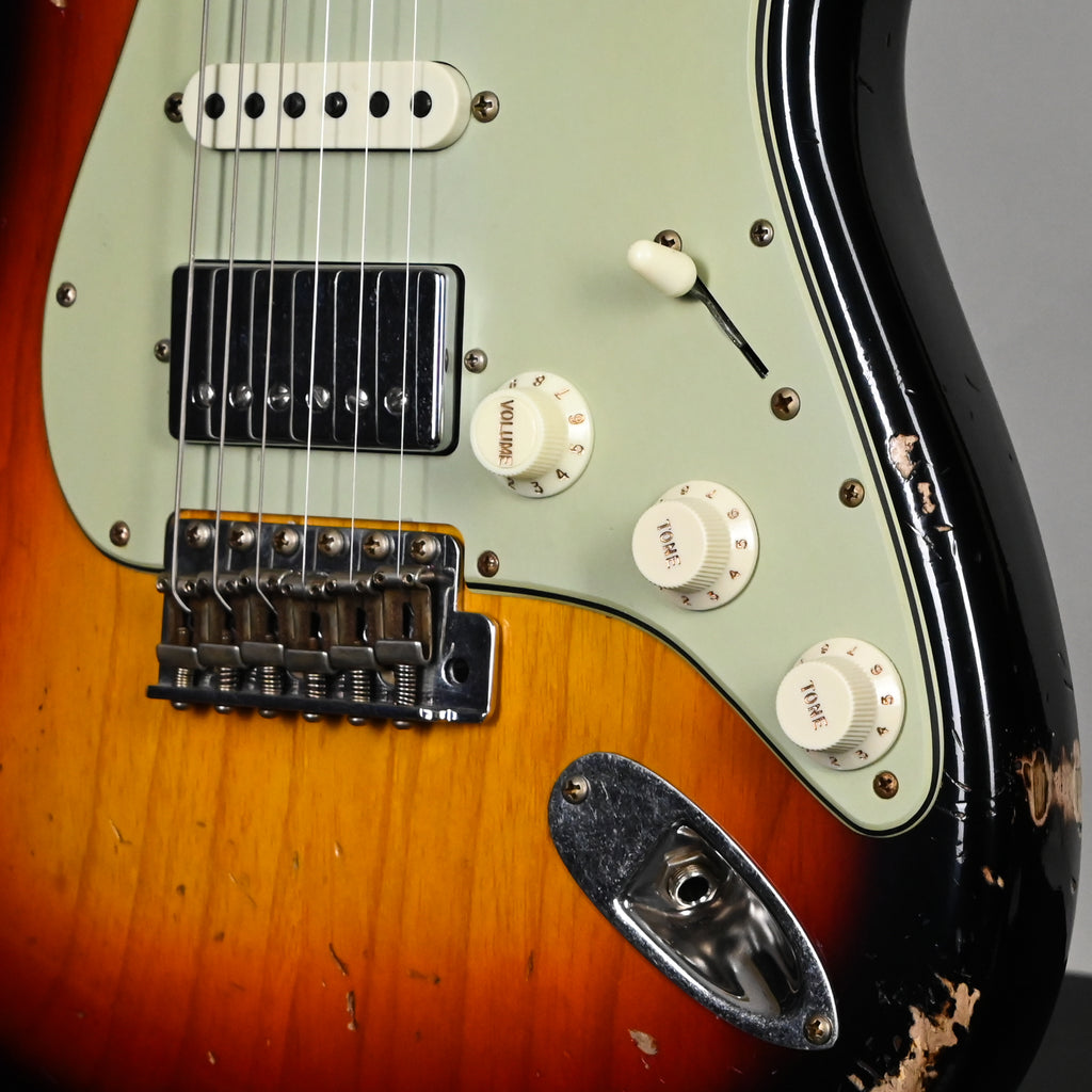 Fender Custom Shop '62 Stratocaster HSS Heavy Relic- 3 Color Sunburst 2026 (R147744)