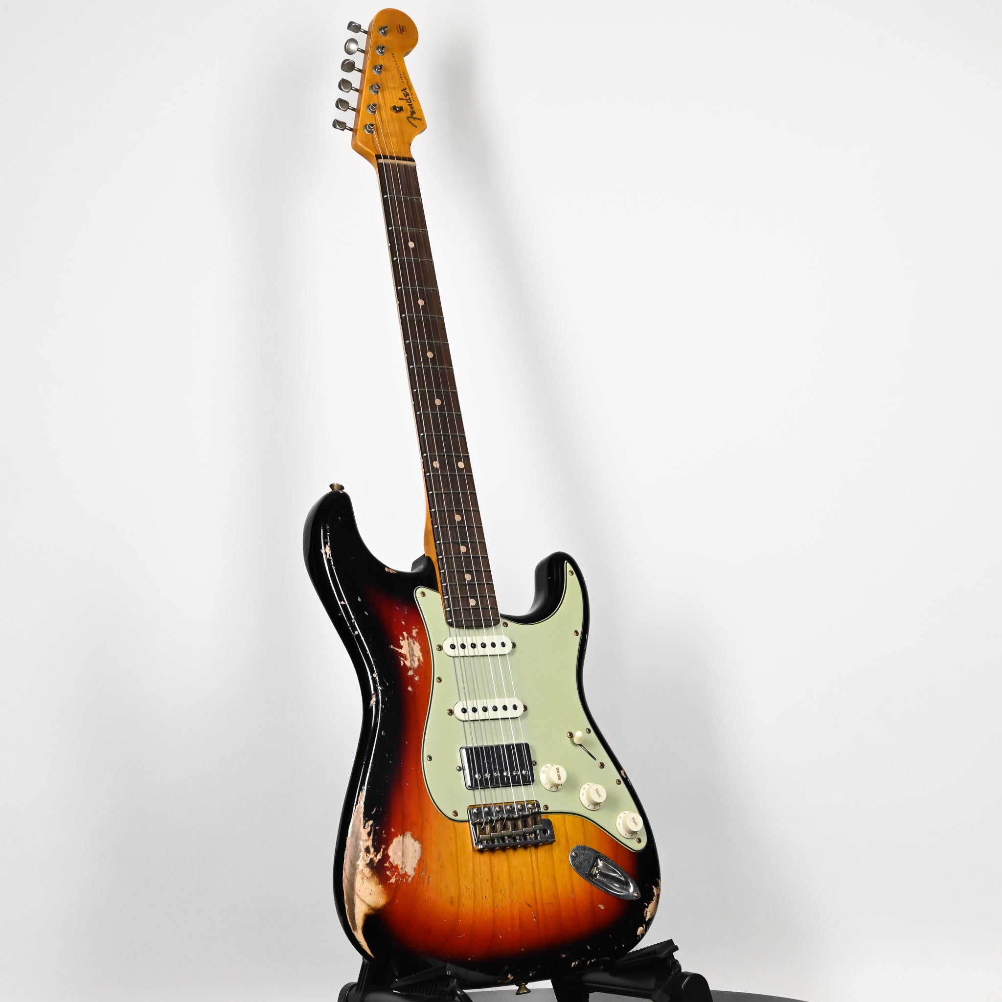 Fender Custom Shop '62 Stratocaster HSS Heavy Relic- 3 Color Sunburst 2026 (R147744)