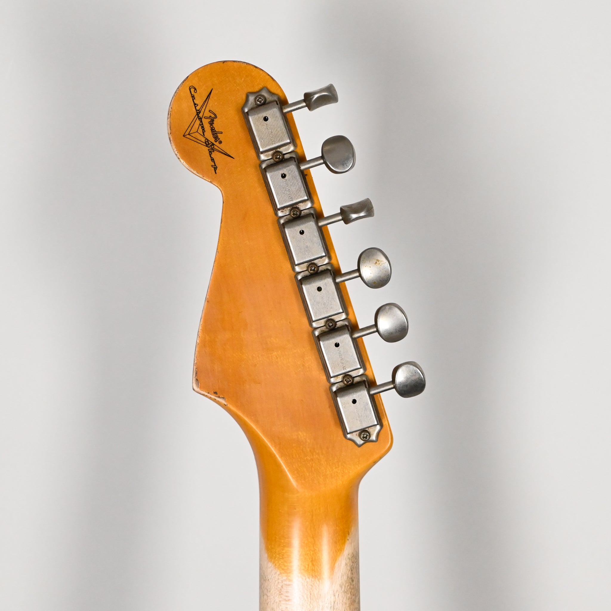 Fender Custom Shop '62 Stratocaster HSS Heavy Relic- 3 Color Sunburst 2026 (R147744)
