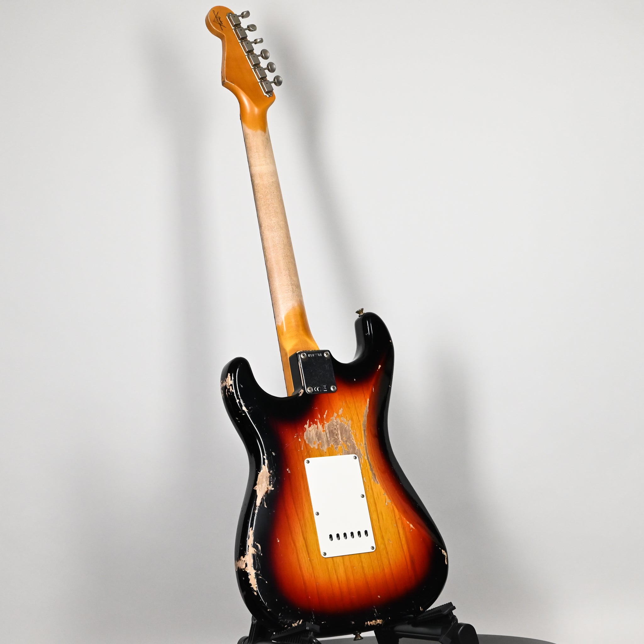 Fender Custom Shop '62 Stratocaster HSS Heavy Relic- 3 Color Sunburst 2026 (R147744)