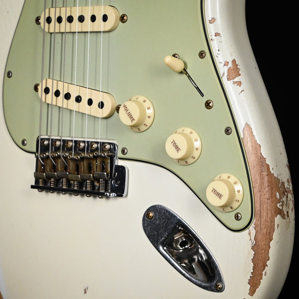 Fender Custom Shop Limited Edition 1962 Stratocaster w/ Handwound 60/63 Pickups, Heavy Relic- Aged Olympic White 2025 (CZ586630)