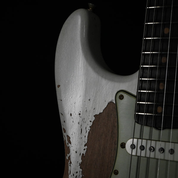 Fender Custom Shop Limited Edition 62/63 Stratocaster Super Heavy Relic- Aged Olympic White 2025 (CZ584820)