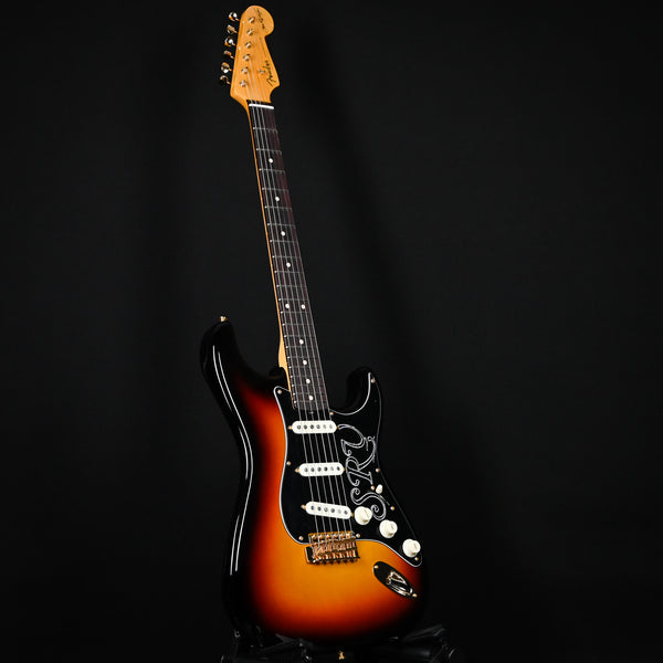 Fender Custom Shop SRV Signature Stratocaster NOS- 3 Color Sunburst 2025 (CZ581280)