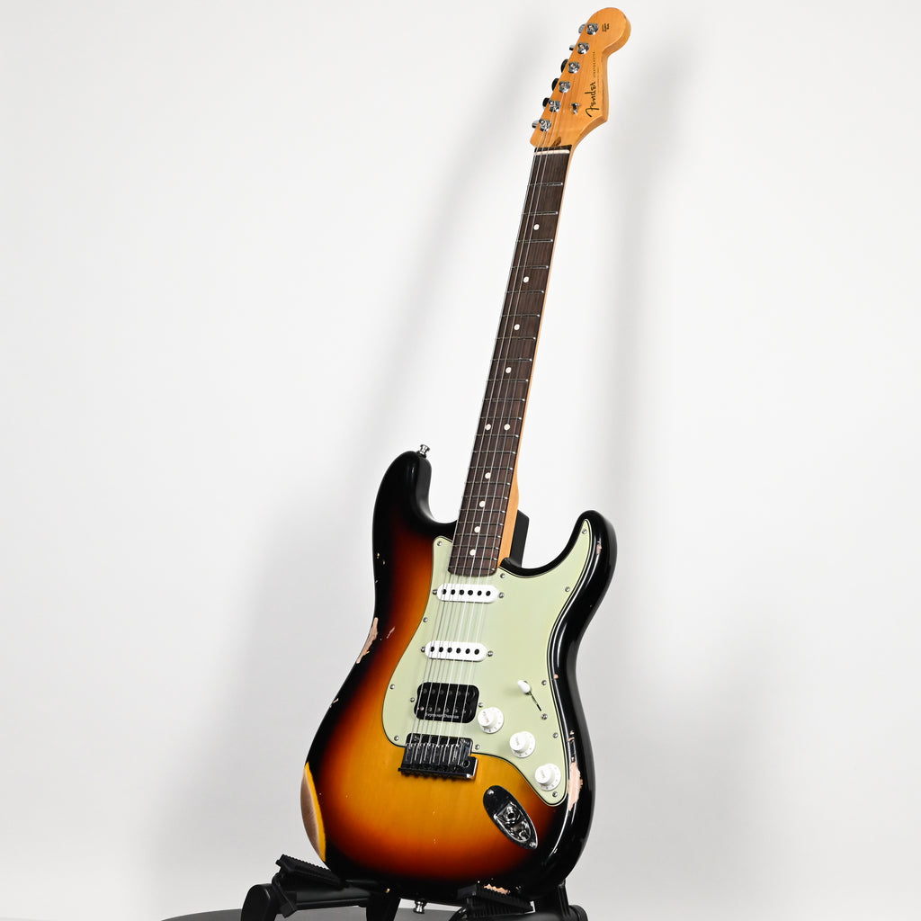 Fender Custom Shop Deluxe Stratocaster w/ Seymour Duncan SH4B Humbucker, Relic/ Closet Classic Hardware- 3 Color Sunburst 2026 (R147849)