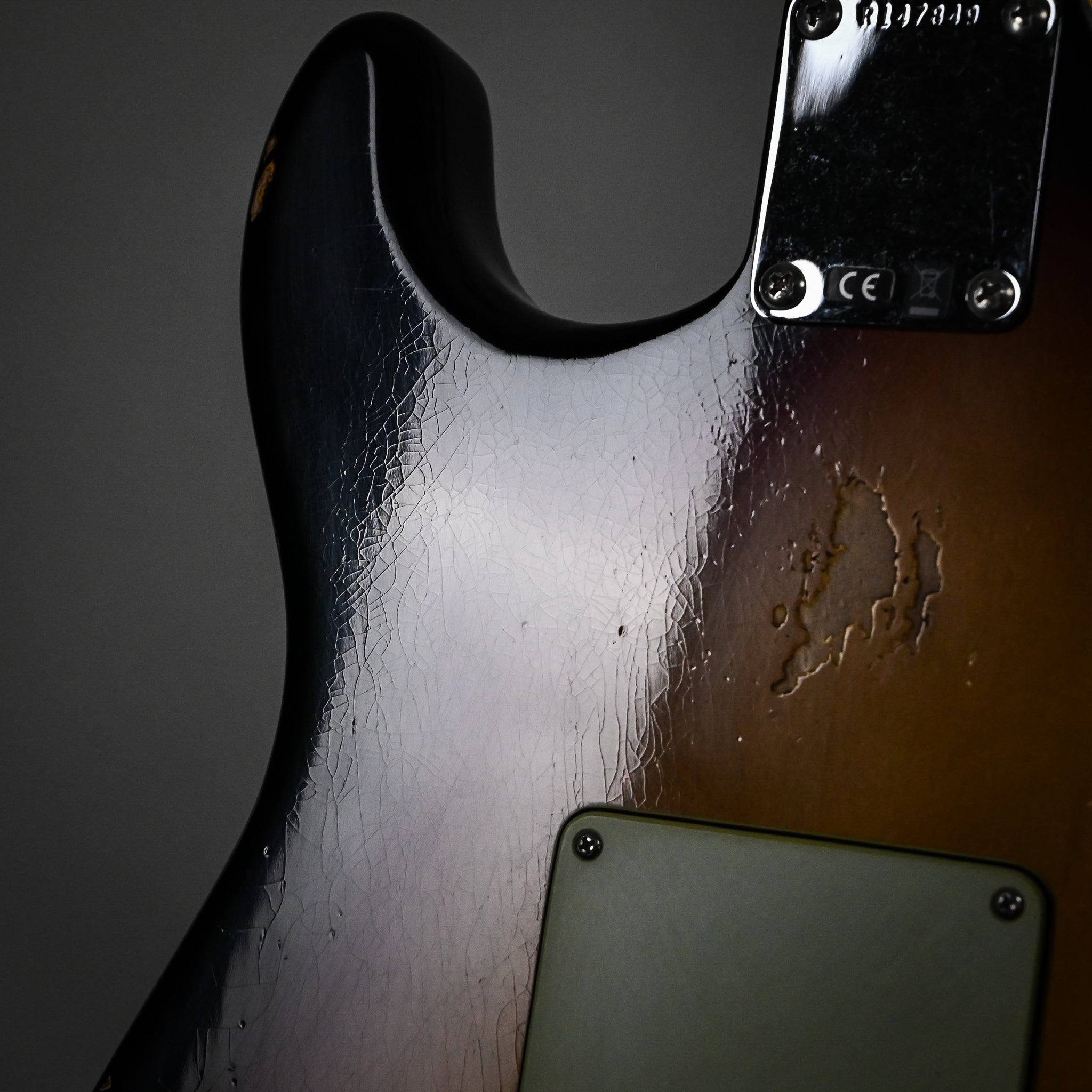 Fender Custom Shop Deluxe Stratocaster w/ Seymour Duncan SH4B Humbucker, Relic/ Closet Classic Hardware- 3 Color Sunburst 2026 (R147849)