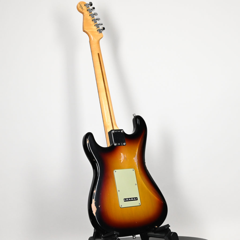 Fender Custom Shop Deluxe Stratocaster w/ Seymour Duncan SH4B Humbucker, Relic/ Closet Classic Hardware- 3 Color Sunburst 2026 (R147849)