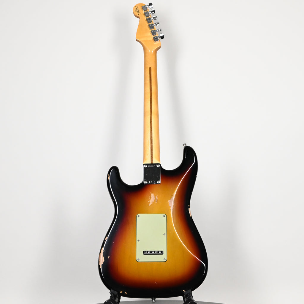 Fender Custom Shop Deluxe Stratocaster w/ Seymour Duncan SH4B Humbucker, Relic/ Closet Classic Hardware- 3 Color Sunburst 2026 (R147849)