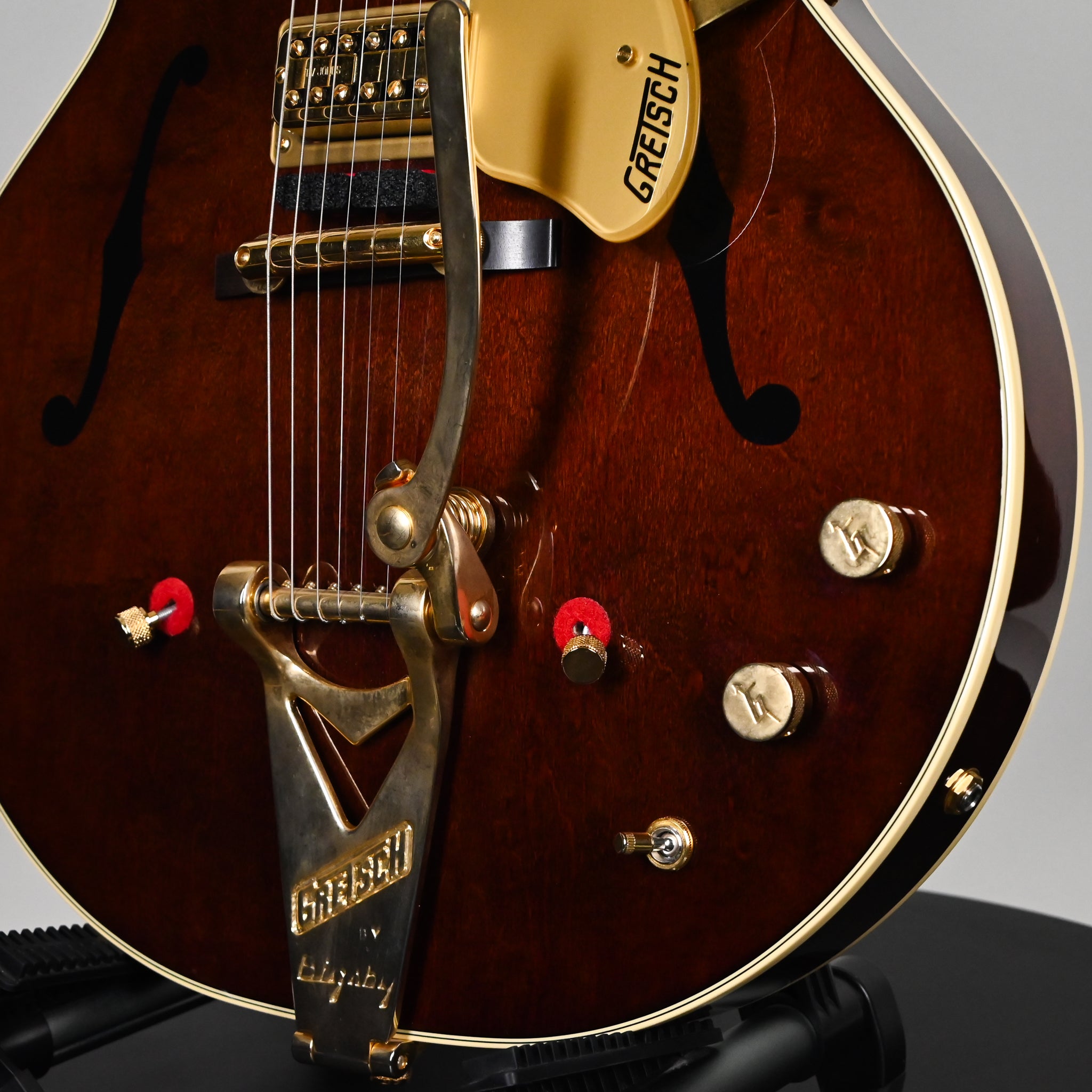 Gretsch G6122T-62 Vintage Select Edition '62 Chet Atkins Country Gentleman Hollow Body w/ Bigsby- Walnut Stain 2023 (JT23010220) Used-Excellent