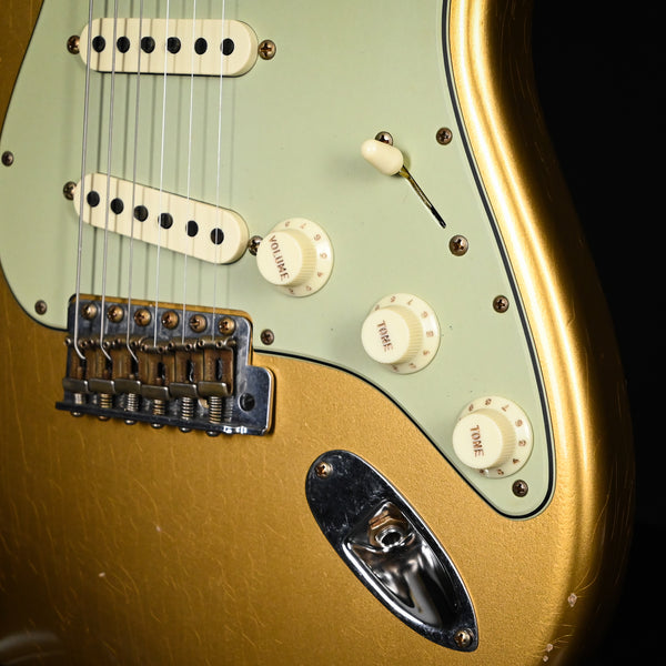 Fender Custom Shop '60 Stratocaster Journeyman- Aged HLE Gold 2024 (CZ582340)