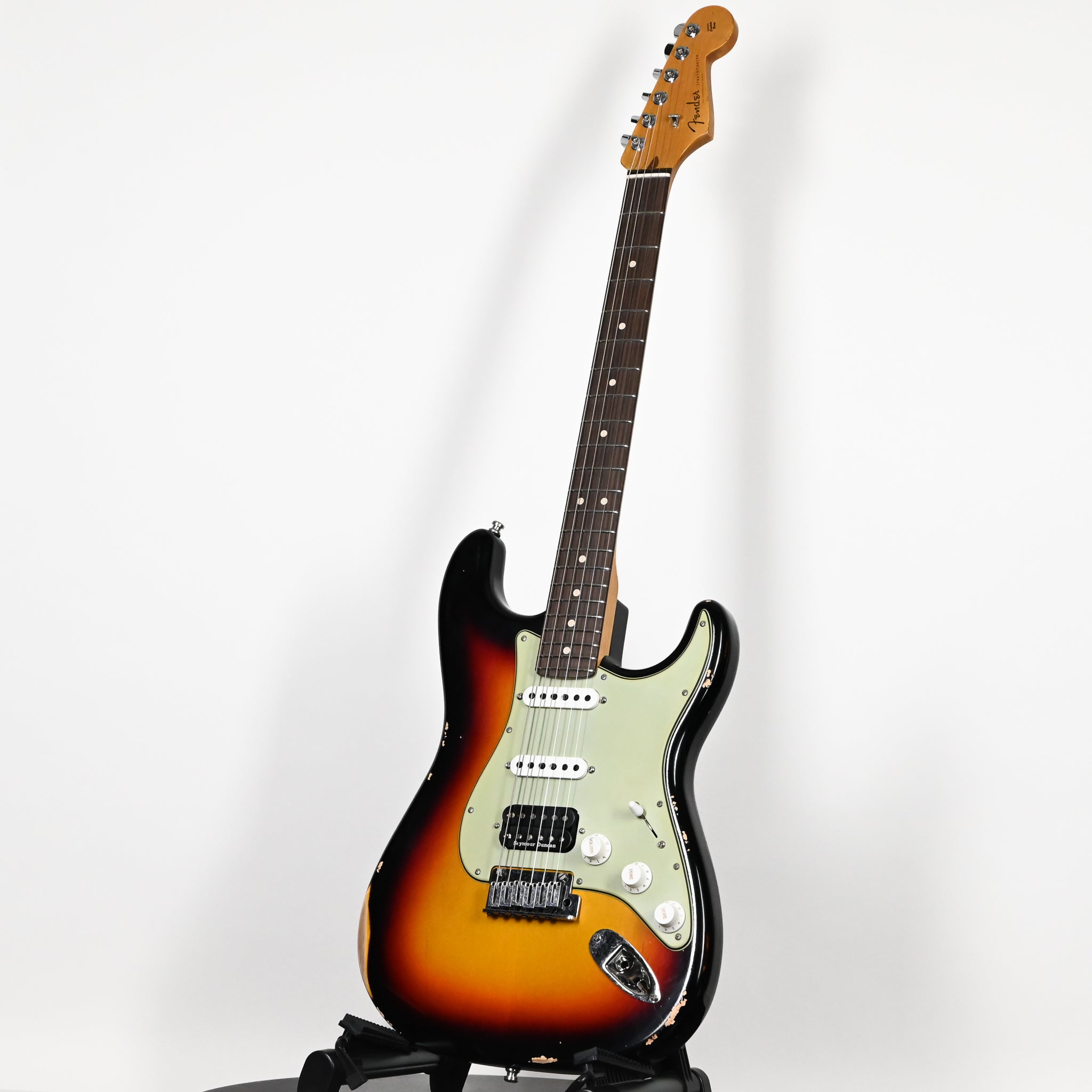 Fender Custom Shop Deluxe Stratocaster w/ Seymour Duncan SH4B Humbucker, Relic/ Closet Classic Hardware- 3 Color Sunburst 2026 (R148030)