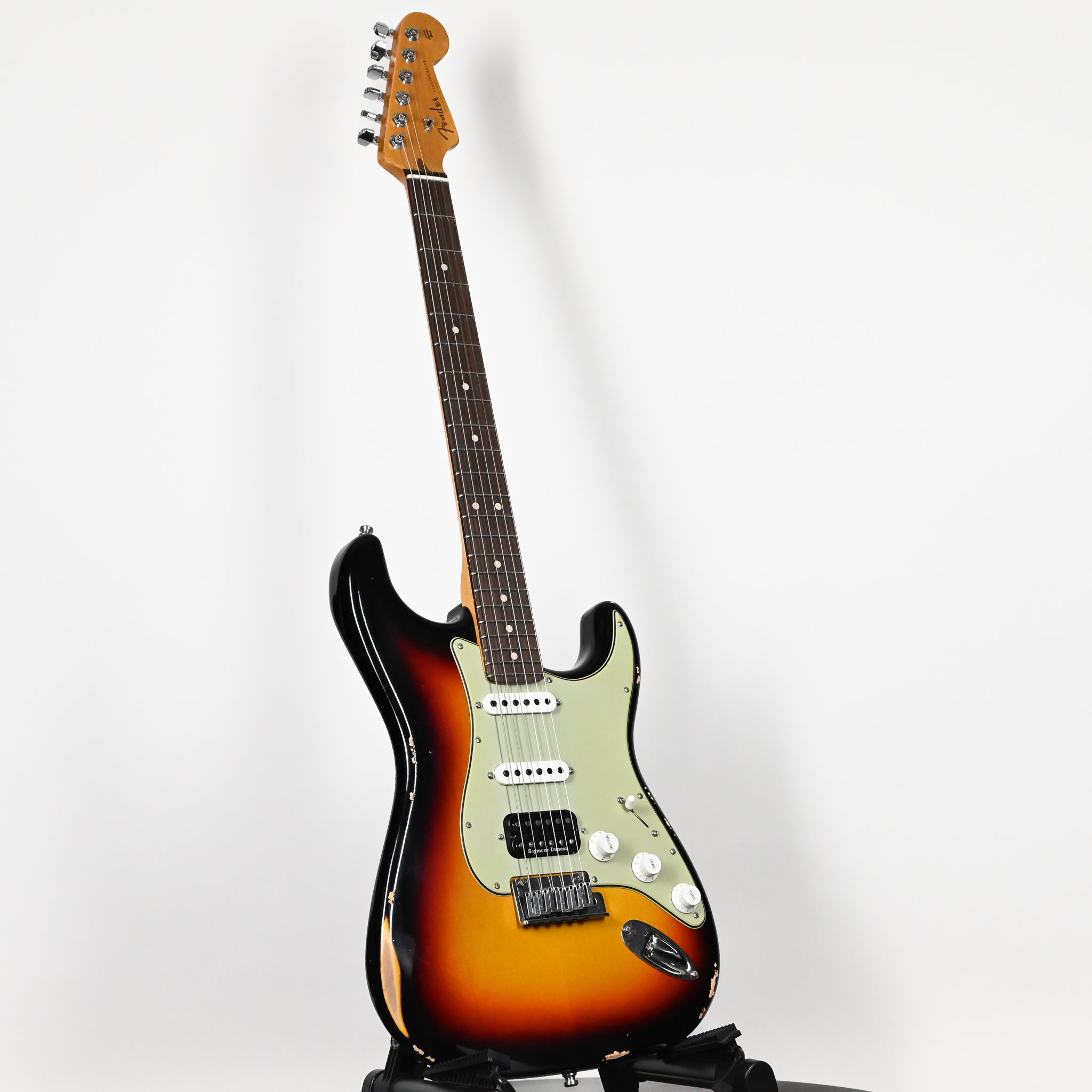 Fender Custom Shop Deluxe Stratocaster w/ Seymour Duncan SH4B Humbucker, Relic/ Closet Classic Hardware- 3 Color Sunburst 2026 (R148030)